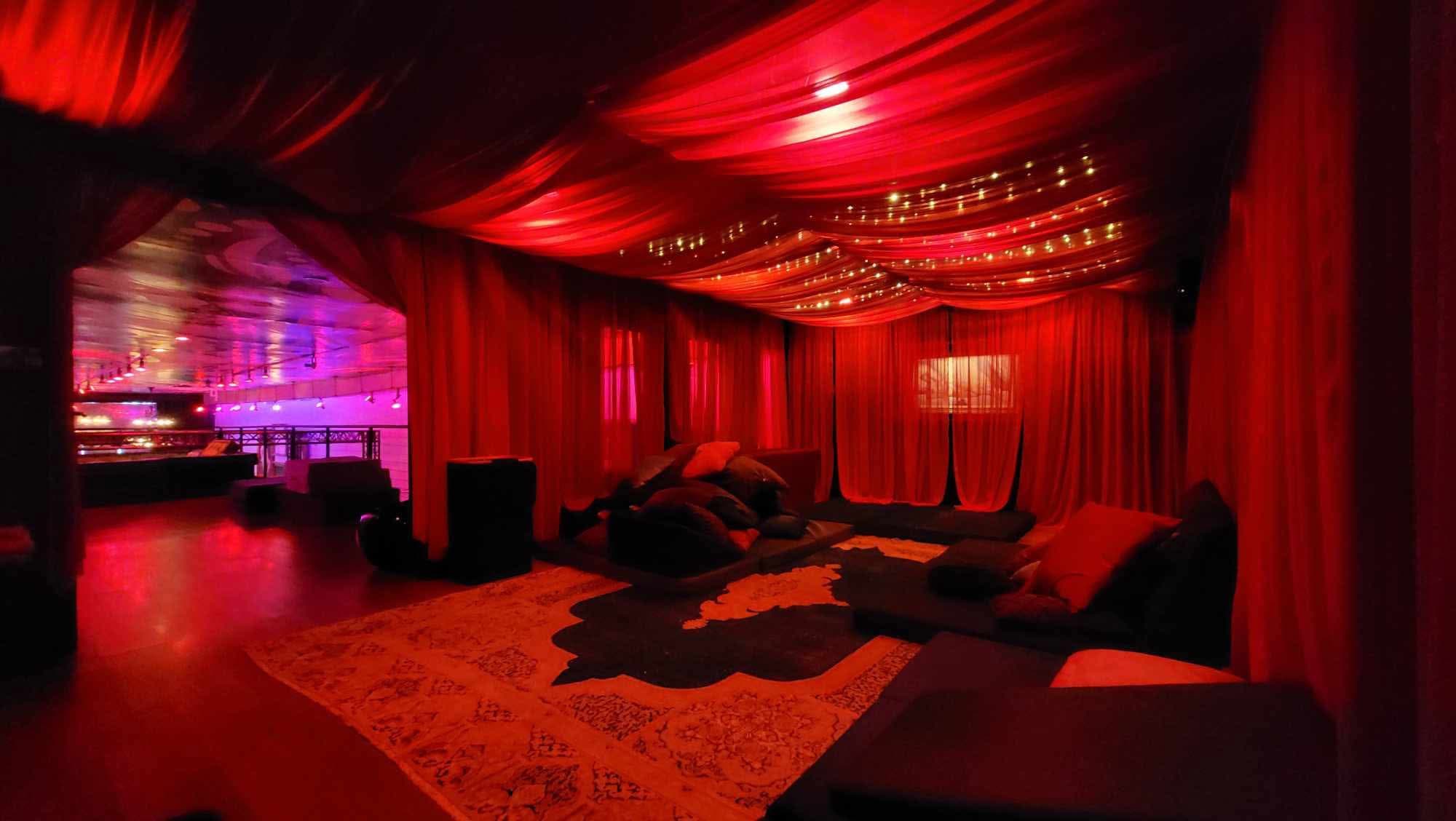 Interior space atmosphere